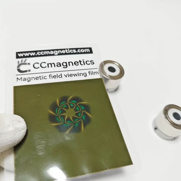 Right-angle magnetic gear drive